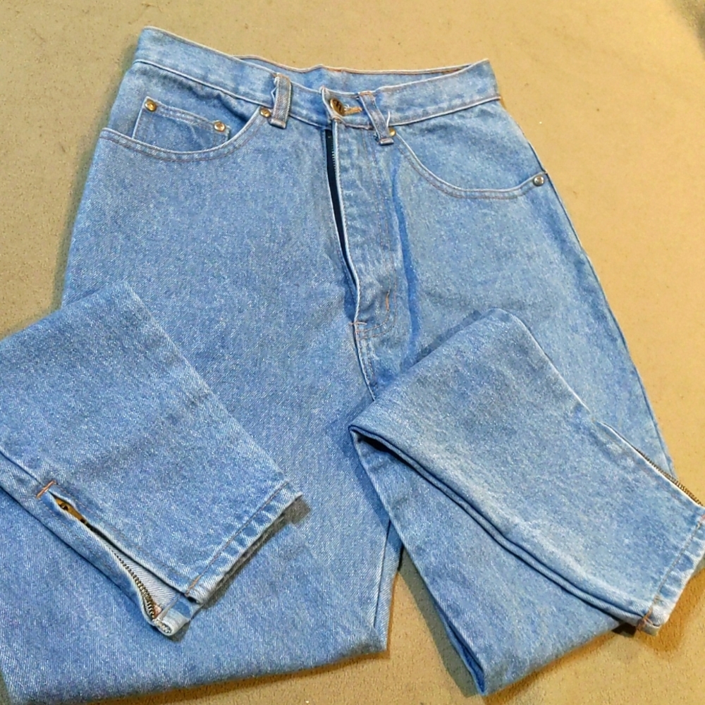 Vintage High Waist Zipper Ankle Jean **Needs Waist Zipper Replacement**